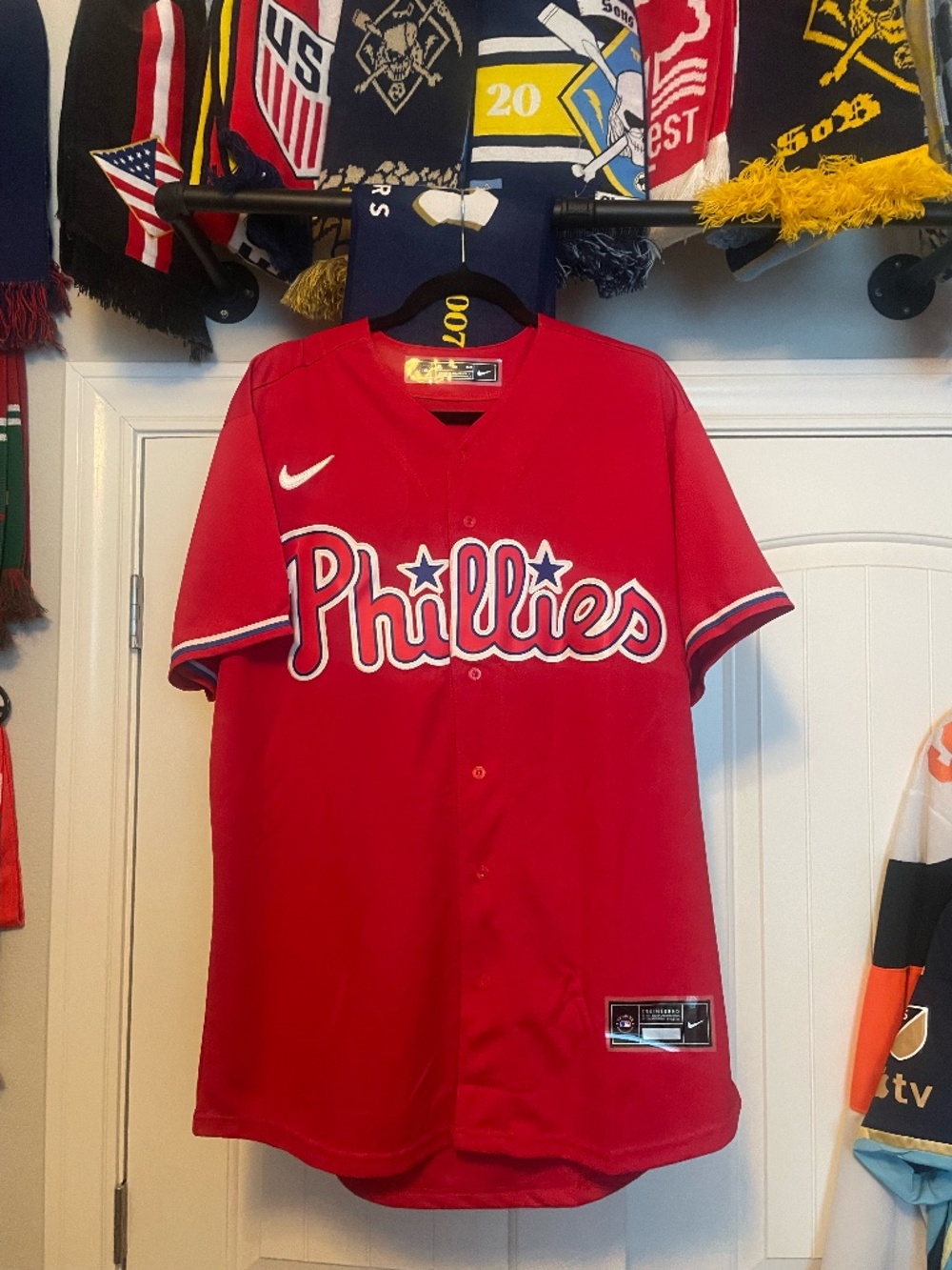 Philadelphia Phillies alternate red Bryce Harper jersey